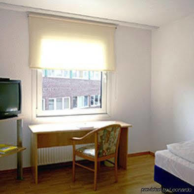 Vahrenwalder Hotel Hannover Exterior foto